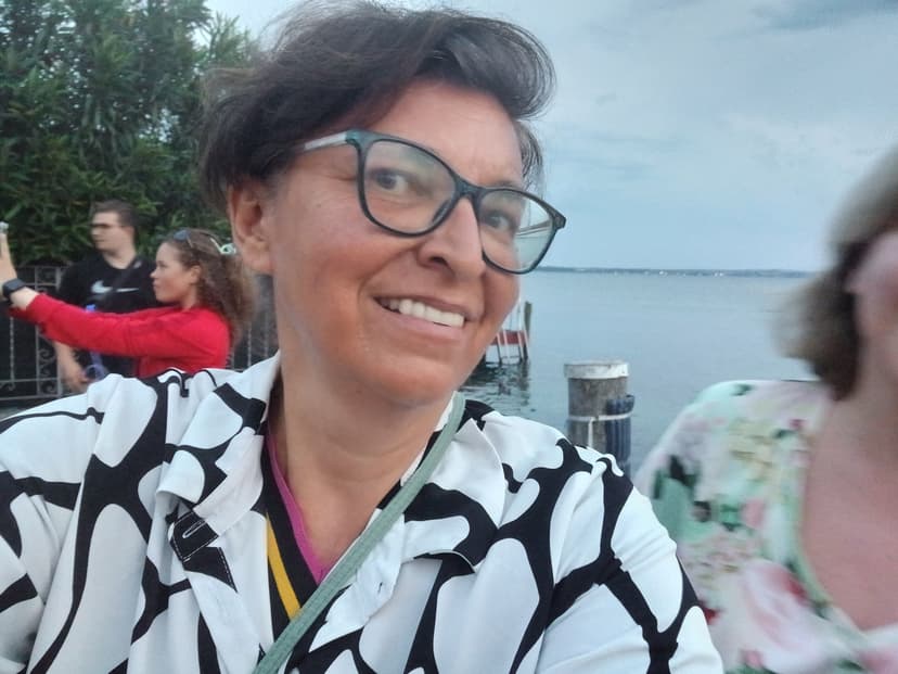 ლილი კაცაძე