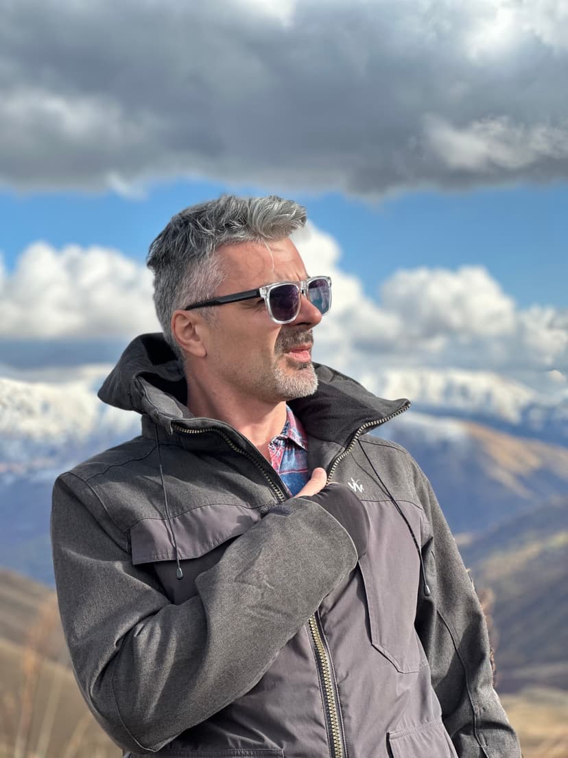 შოთა მელაძე